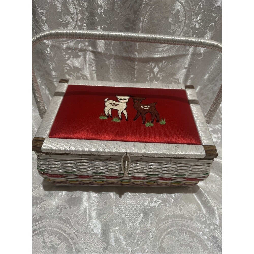 Charming Vintage Cream + Red Wicker Sewing Box 11" X 7" X 5" Flower Detail